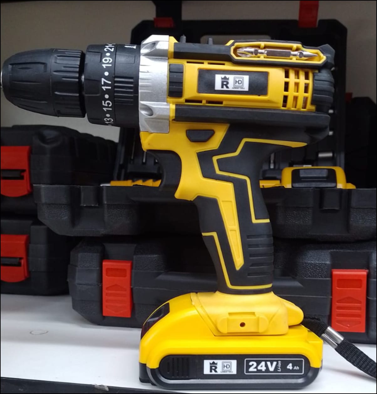 TALADRO INALAMBRICO KIT 10 PIEZAS
